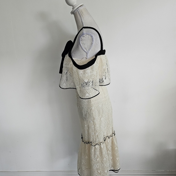 Adelyn Rae "Marissa" Cream & Black Lace Dress - Picture 7 of 12